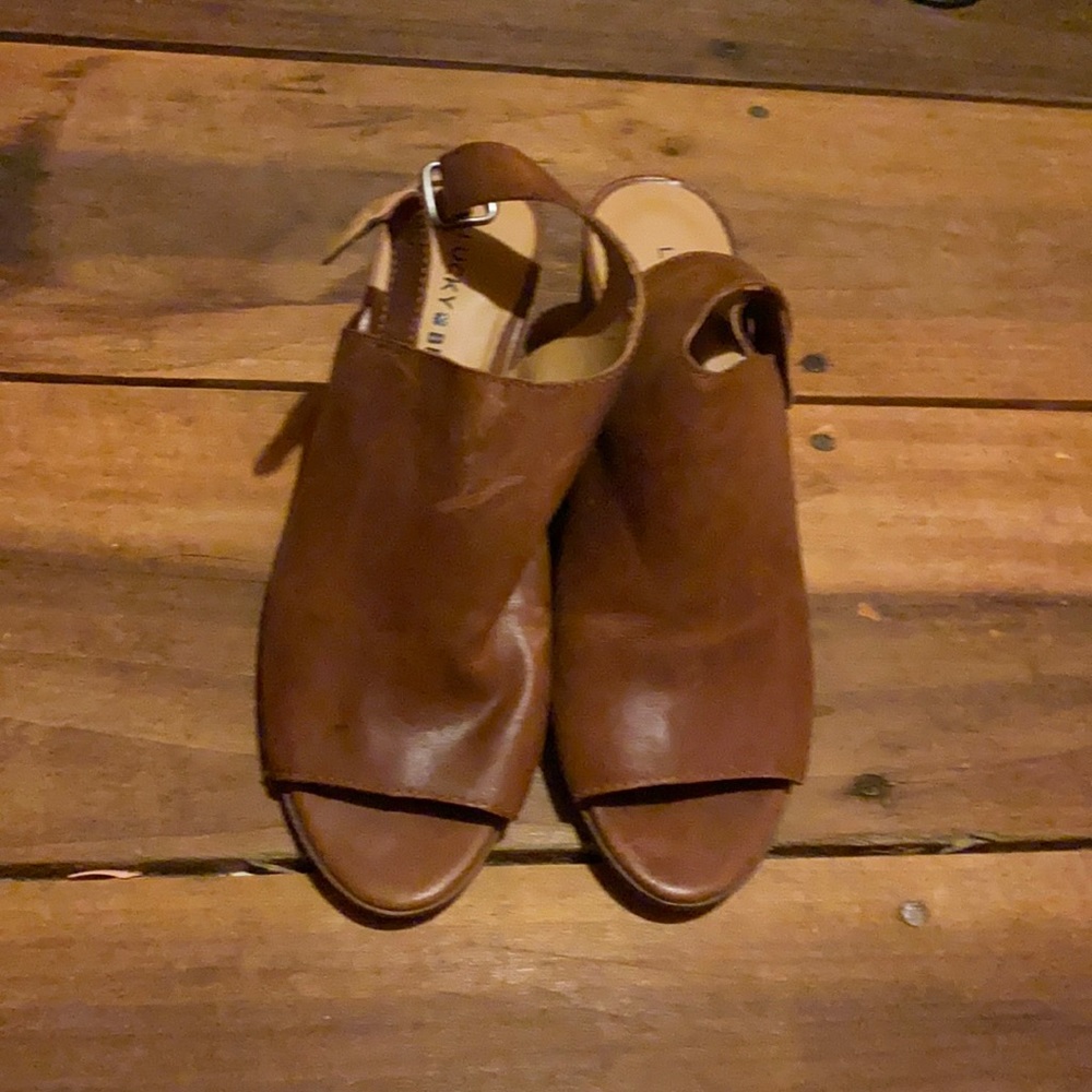 size 8 booties lucky brand